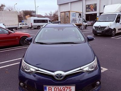 Toyota Auris Hybrid