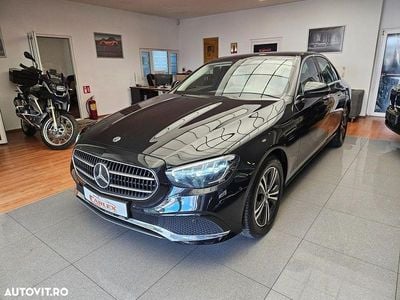 Culoarenegru Utilizat 2021 Mercedes E220 Avantgarde Berlinǎ | 35.900 EUR (Puțin scump)