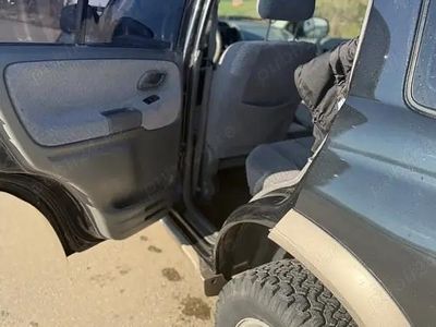 Second-hand Suzuki Grand Vitara 130 CP (95 kW) 2004 SUV