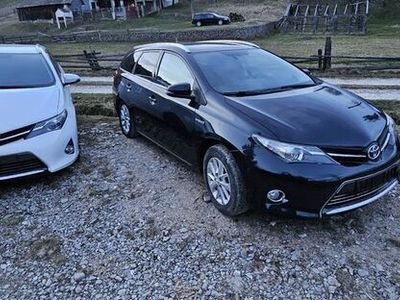 Toyota Auris Hybrid