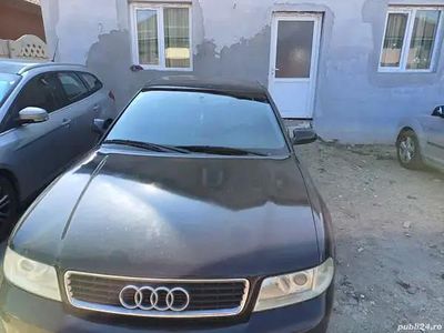 Utilizat 2000 Audi A4 Berlinǎ | 900 EUR