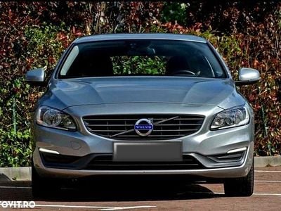 Culoareargint Utilizat 2014 Volvo V60 Standard Break | 6.900 EUR (Preț bun)