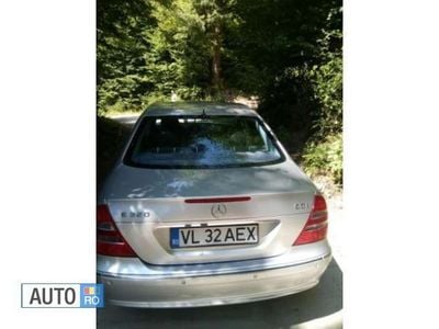 Second-hand Mercedes E320 150 CP (110 kW) 2006 Gri Berlinǎ