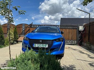 Culoarealbastru Utilizat 2023 Peugeot e-208 Allure Hatchback | 20.499 EUR (Preț OK)