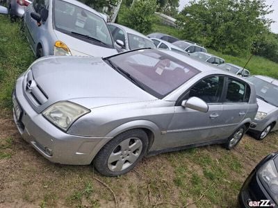 Second-hand Opel Signum 2006 Hatchback