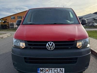 Culoarerosu Utilizat 2013 VW Transporter Van | 11.999 EUR (Preț OK)