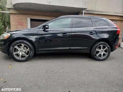 Culoarenegru Second-hand 2011 Volvo XC60 SUV | 9.490 EUR (Preț OK)