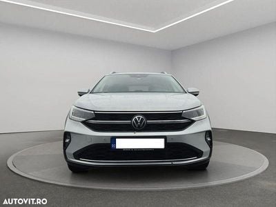 Second-hand VW Taigo Style 150 CP (110 kW) 2023 Culoareargint SUV