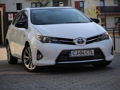 Culoarealb Second-hand 2014 Toyota Auris Hybrid Sol Hatchback | 9.000 EUR (Puțin scump)