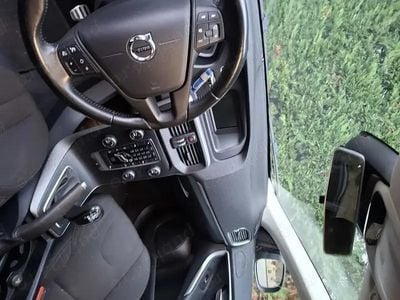 Negru Utilizat 2017 Volvo V40 Hatchback | 8.900 EUR