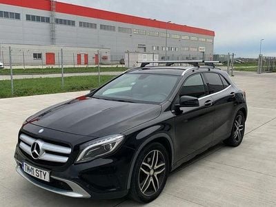 Mercedes GLA220
