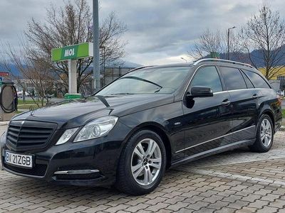 Second-hand Mercedes E200 Avantgarde 136 CP (100 kW) 2011 Negru Break
