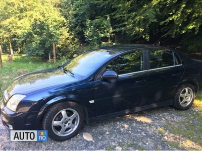 Second-hand Opel Vectra 124 CP (91 kW) 2002 Albastru Berlinǎ