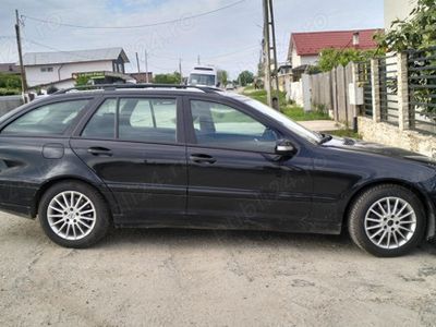 Mercedes C220