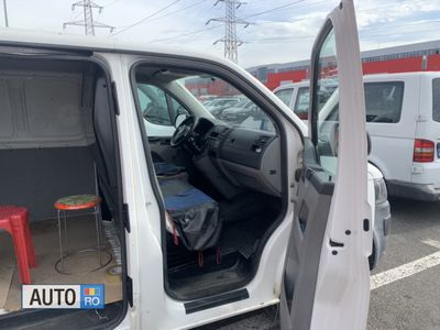 second-hand VW T5 61