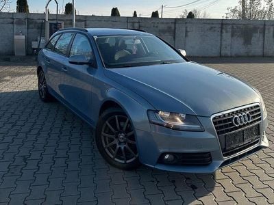 Second-hand Audi A4 S-Line 143 CP (105 kW) 2011 Culoarealbastru Break
