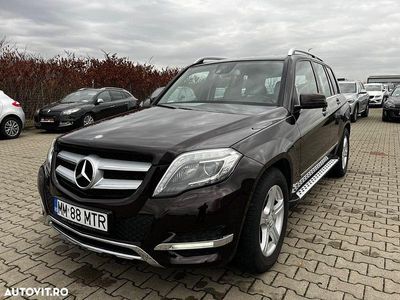 Culoaremaro Utilizat 2012 Mercedes GLK250 SUV | 14.000 EUR