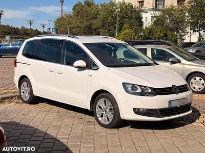 Second-hand VW Sharan 184 CP (135 kW) 2014 Culoarealb Monovolum