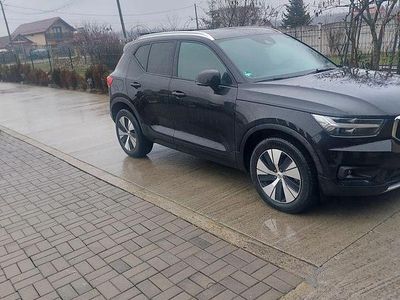 Second-hand Volvo XC40 Plus 129 CP (94 kW) 2021 Culoarenegru SUV