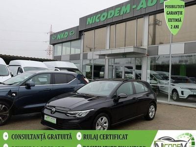 Second-hand VW Golf Life 130 CP (95 kW) 2023 Culoarenegru Cabrio