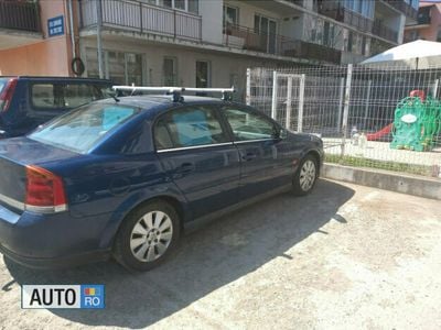 second-hand Opel Vectra benzina