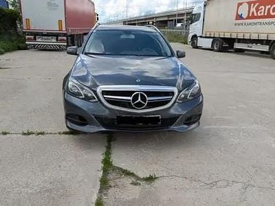 Gri Utilizat 2013 Mercedes E200 Break | 8.900 EUR