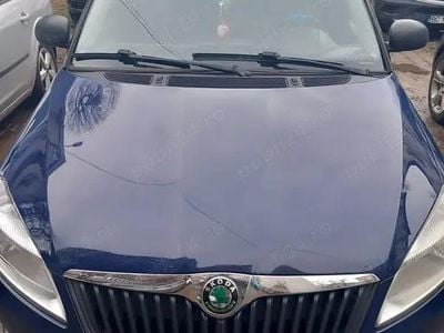 Second-hand Skoda Fabia 70 CP (51 kW) 2012 Albastru Hatchback