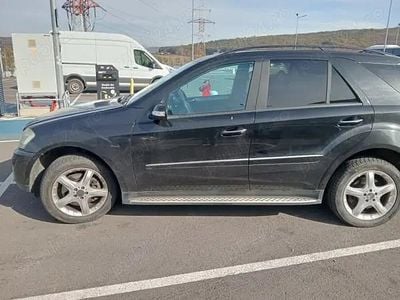 Negru Utilizat 2006 Mercedes ML320 SUV | 6.700 EUR (Preț OK)