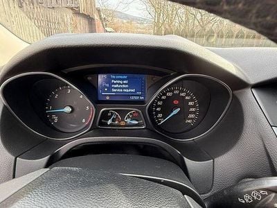 Second-hand Ford Focus Titanium 140 CP (102 kW) 2014 Culoarenegru Hatchback
