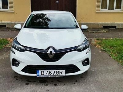 Second-hand Renault Clio V 143 CP (105 kW) 2022 Culoarealb