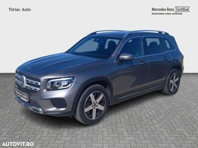 Mercedes GLB220