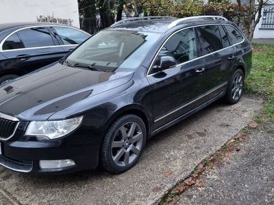 second-hand Skoda Superb Combi 2.0 TDI DSG Comfort