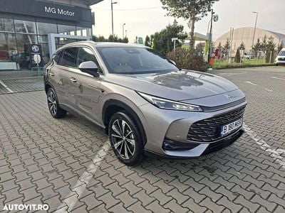 Nouă MG HS 224 CP (164 kW) 2025 Culoareargint SUV