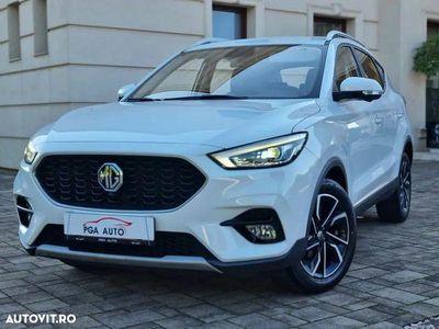 Culoarenegru Utilizat 2022 MG ZS Luxury Berlinǎ | 13.558 EUR (Scump)