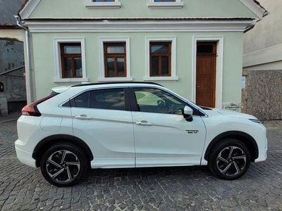 Culoarealb Utilizat 2023 Mitsubishi Eclipse Cross SUV | 25.900 EUR (Puțin scump)