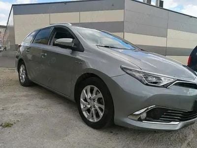 Toyota Auris Hybrid