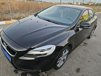 Utilizat 2017 Volvo V40 Break | 12.300 EUR (Puțin scump)