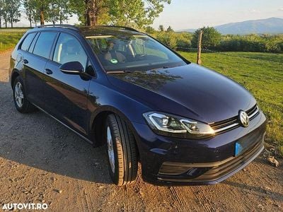 Culoarealbastru Utilizat 2019 VW Golf VII Trendline Break | 15.000 EUR (Scump)