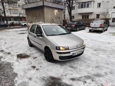 Gri Utilizat 2003 Fiat Punto Berlinǎ | 699 EUR