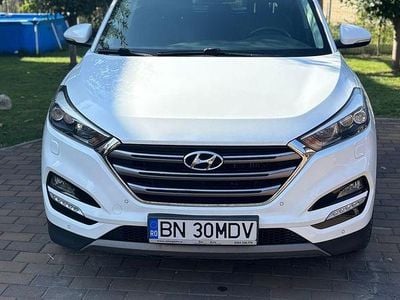 Second-hand Hyundai Tucson Premium 185 CP (136 kW) 2016 Culoarealb SUV