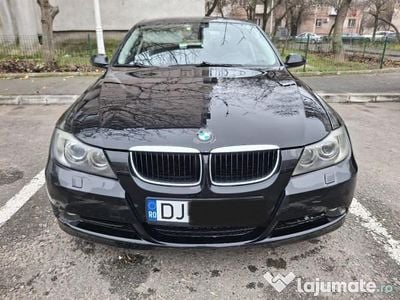 Negru Utilizat 2005 BMW 320 Berlinǎ | 3.190 EUR (Preț bun)