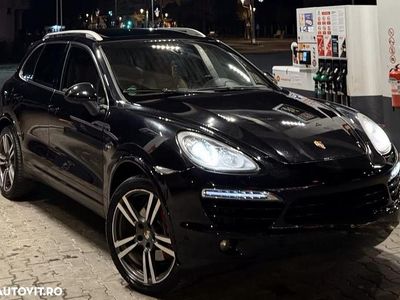 Culoarenegru Utilizat 2012 Porsche Cayenne SUV | 18.900 EUR (Scump)