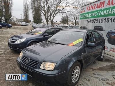 Second-hand VW Bora 110 CP (80 kW) 2002 Gri Berlinǎ