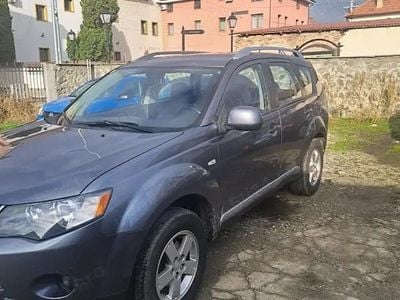 Second-hand Mitsubishi Outlander 140 CP (102 kW) 2009 SUV