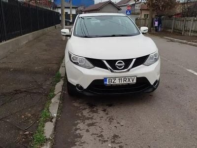 Alb Utilizat 2016 Nissan Qashqai SUV | 9.500 EUR (Super Preț)