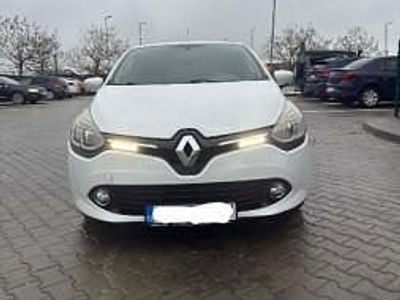 Alb Utilizat 2016 Renault Clio IV Hatchback | 4.300 EUR (Preț bun)