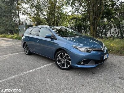 Toyota Auris Hybrid