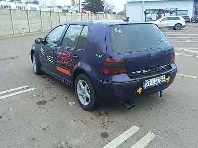 Second-hand VW Golf IV 90 CP (66 kW) 2003 Berlinǎ