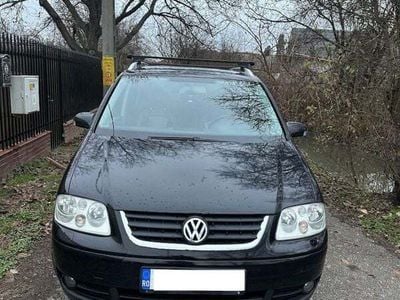 Negru Utilizat 2005 VW Touran Highline Monovolum | 2.000 EUR