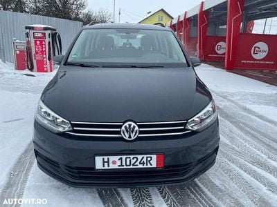 Culoaregri Second-hand 2016 VW Touran Comfortline Monovolum | 9.800 EUR (Preț bun)